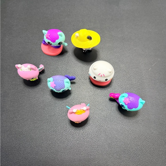 Gabby Dollhouse Assorted Figures Set - Picture 3 of 4